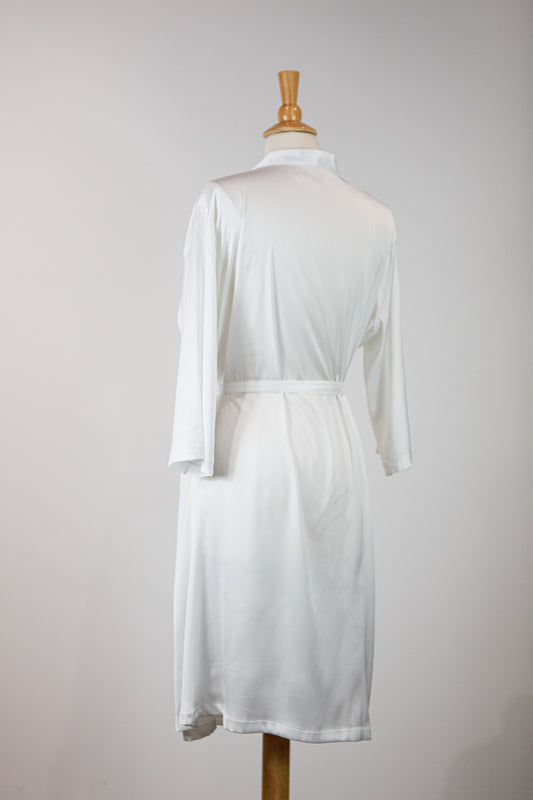 WHITE PLAIN ROBE