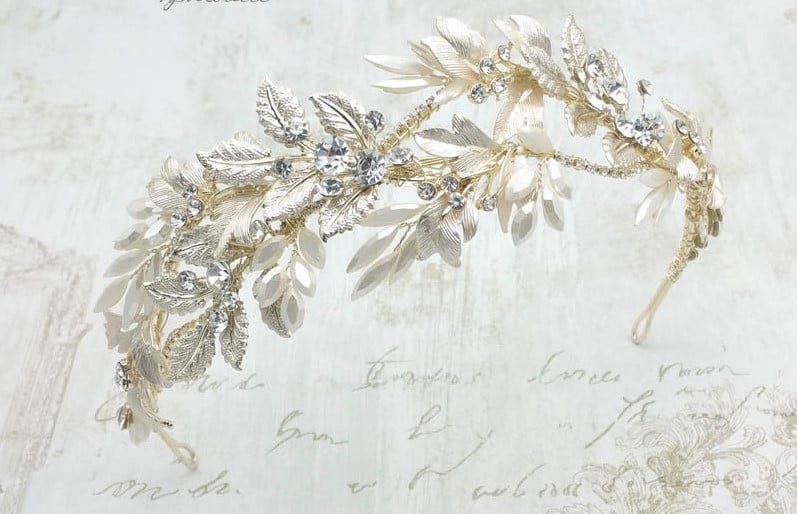 APHRODITE | Headpiece