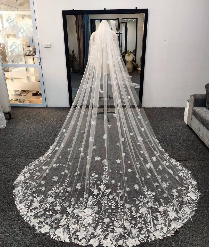 AUTUMN | 3D Cathedral Lace Veil