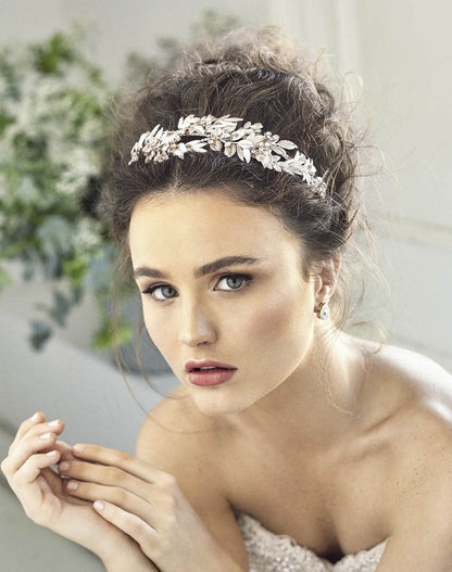 APHRODITE | Headpiece