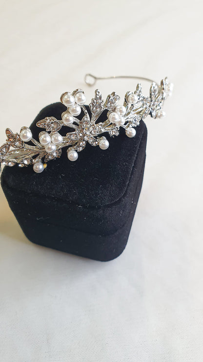 ARIANA | Tiara