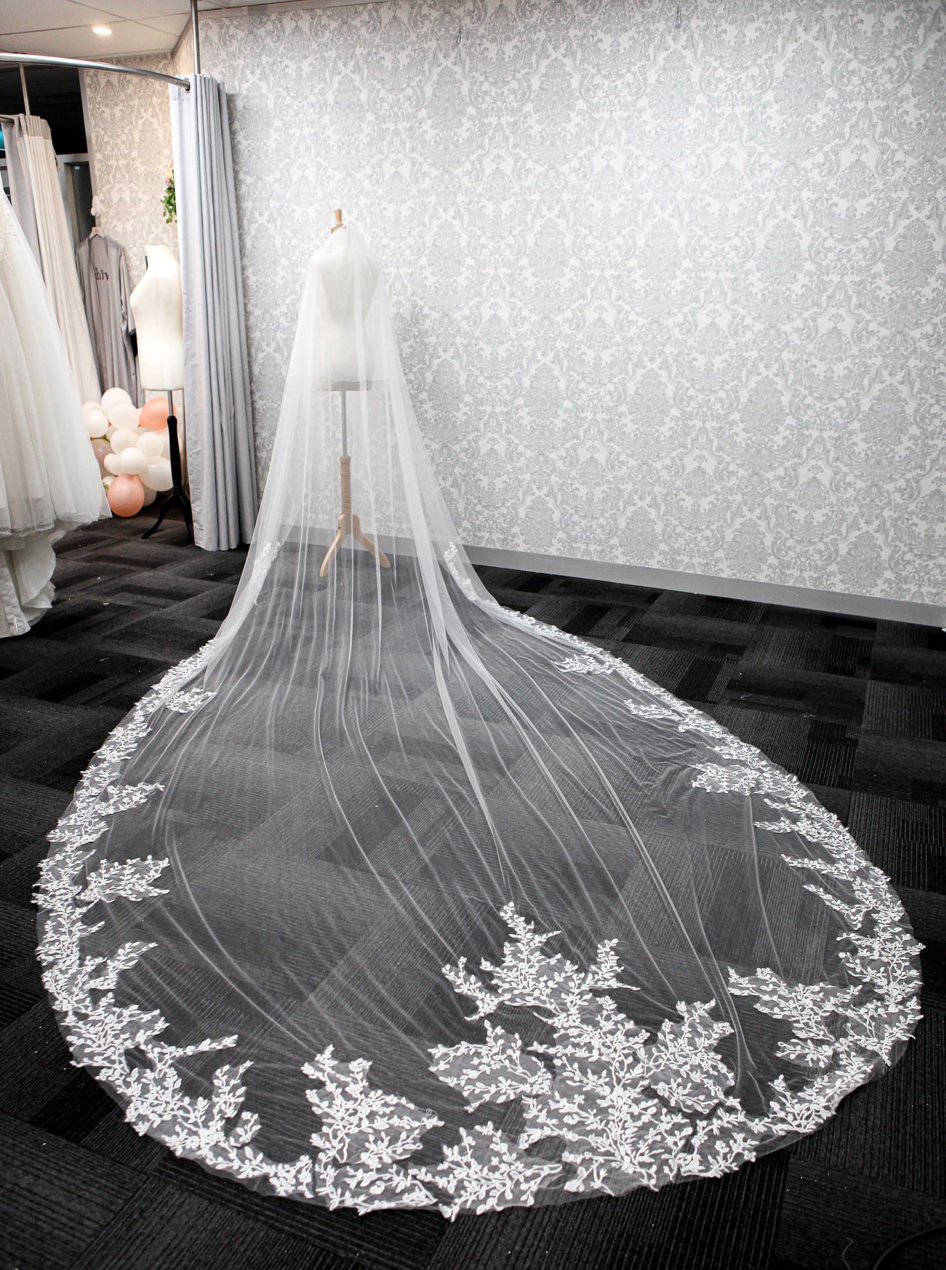HESTIA | Floral Cathedral Lace Veil