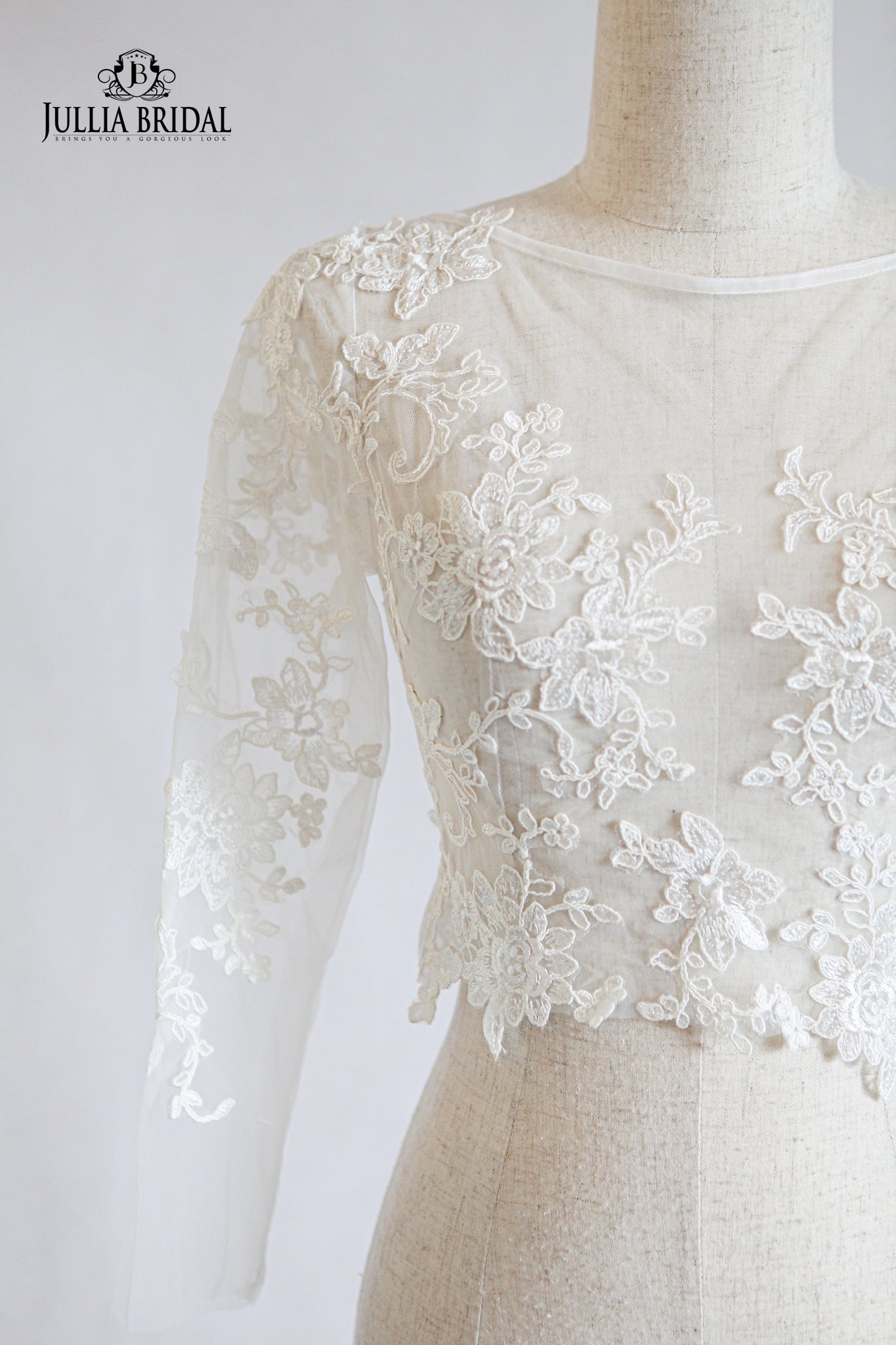 Floral Lace Long Sleeves | Boleros