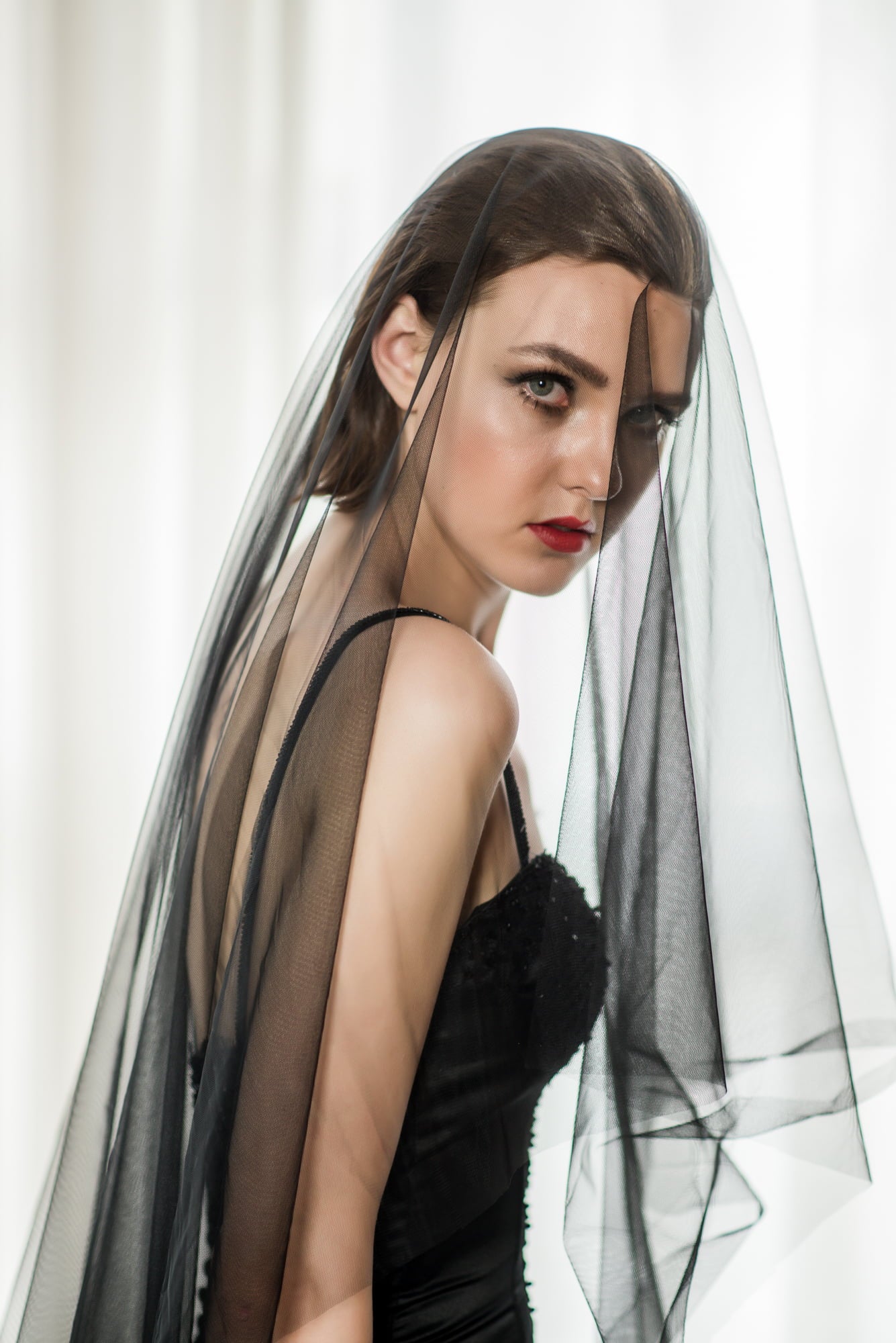BLACK TULLE | Cathedral Plain Veil