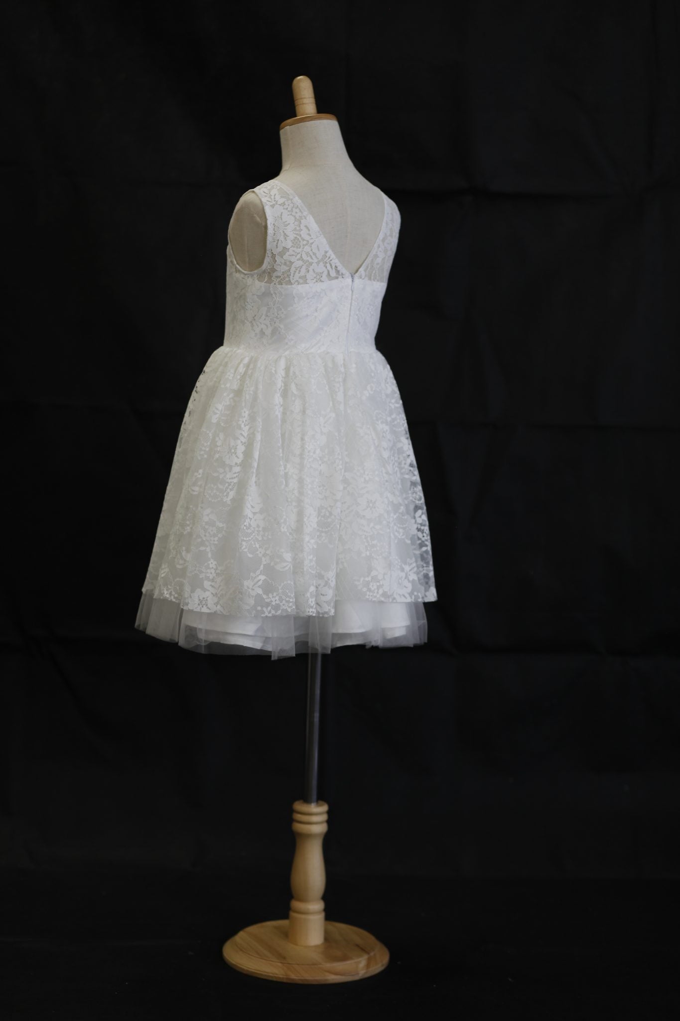 LILY Princess Knee-Length Flower Girl / Communion Dress – lace and tulle