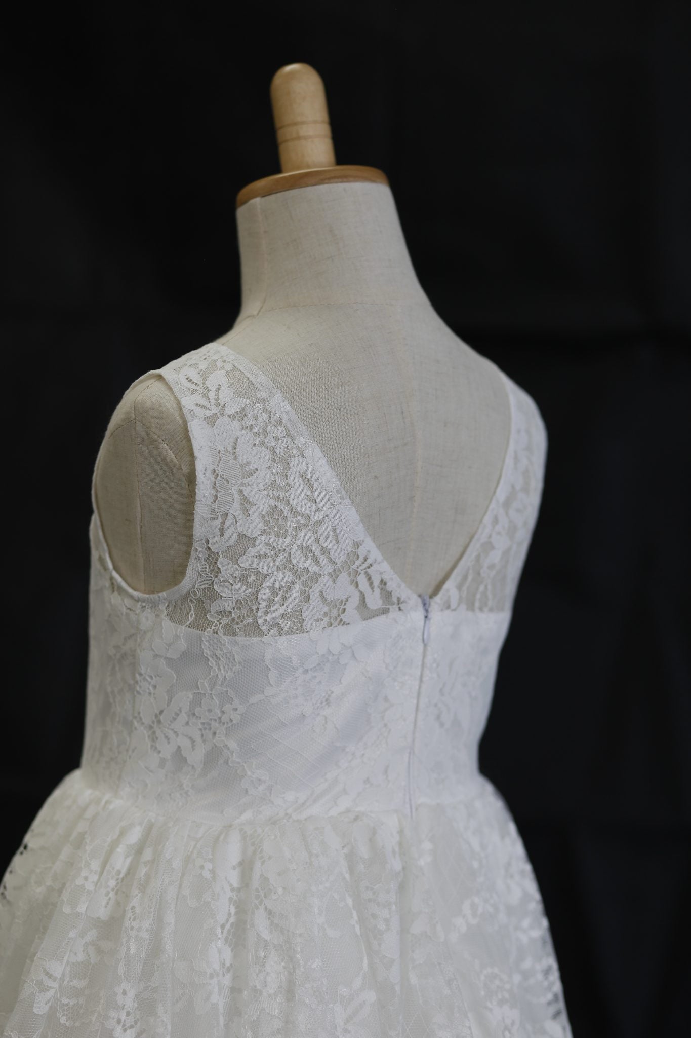 LILY Princess Knee-Length Flower Girl / Communion Dress – lace and tulle