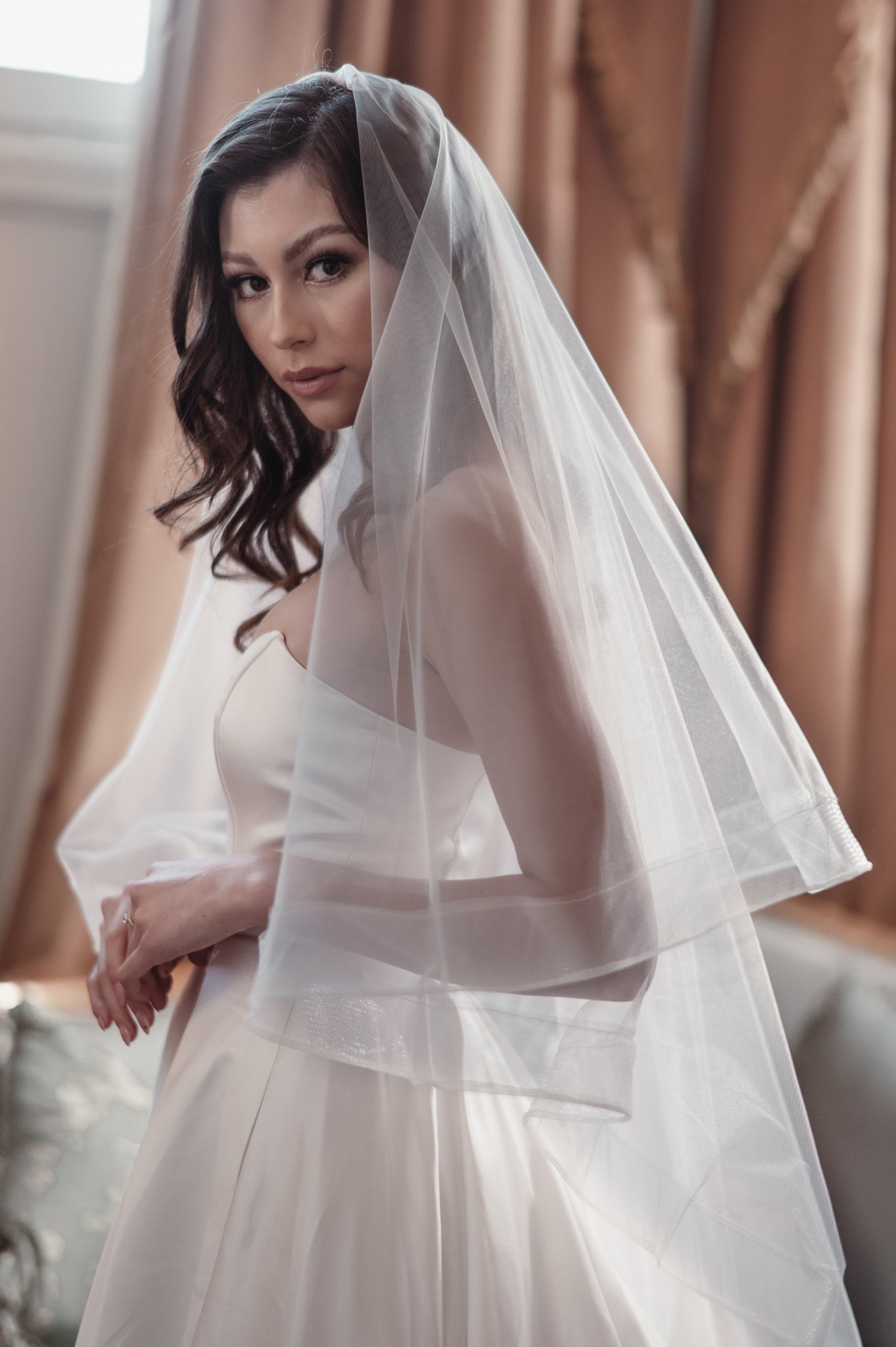 PLAIN EDGED ORGANZA VEIL
