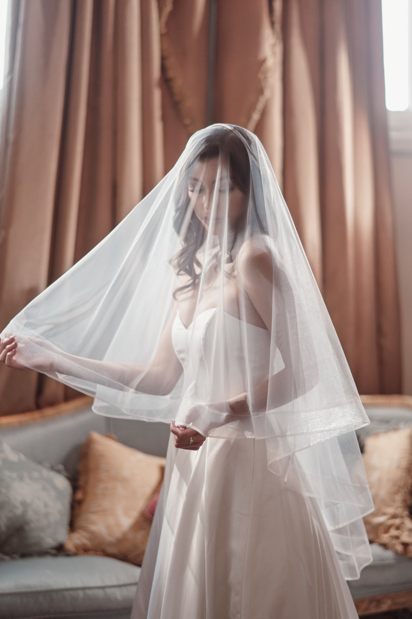 PLAIN EDGED ORGANZA VEIL