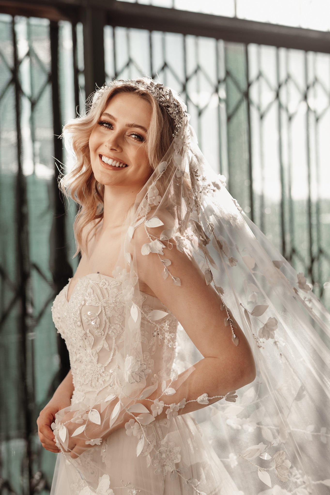 SKYPE BLUE | Cathedral Veil