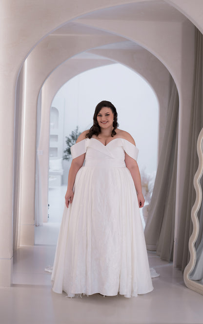 BRYNLEY Aline Wed Plussize Abdstract