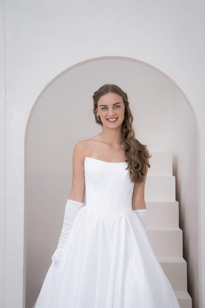 Benni_Debutante