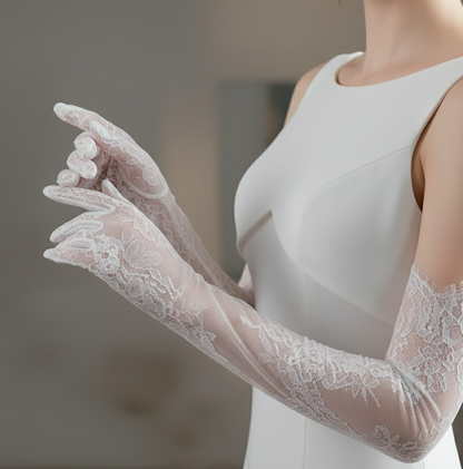 LACE GLOVES