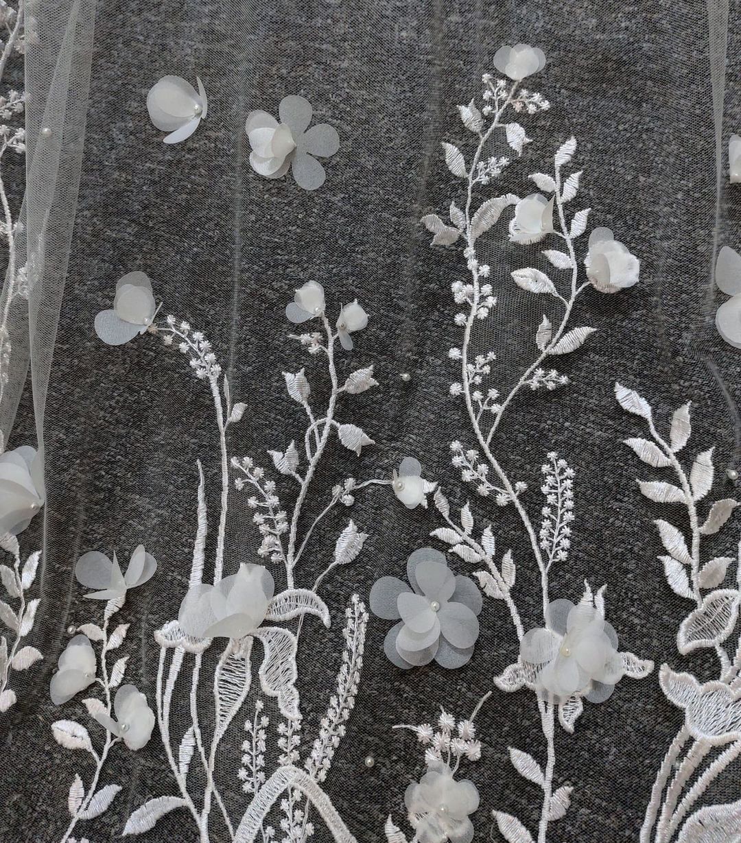 YARA | 3D Floral Lace Veil