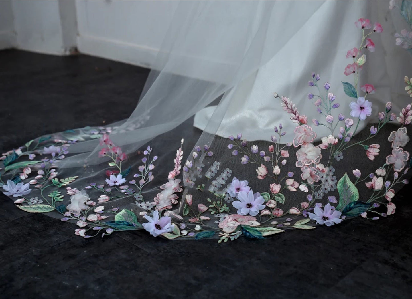 VENUS | 3D  Embroidery Color Flower Veil