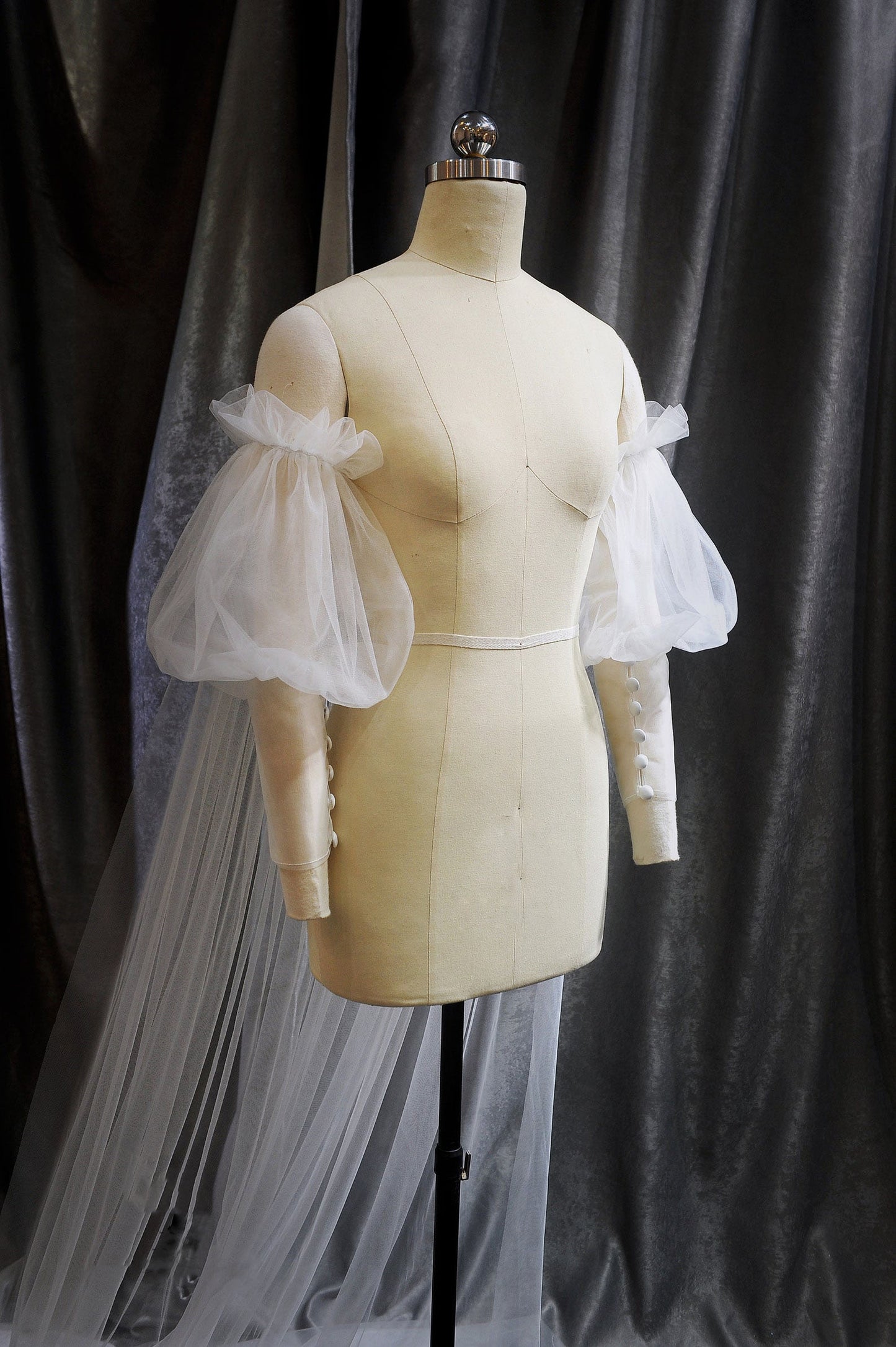 ZIRA | Bridal Cathedral Cape Veil