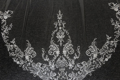 ATHENA | Royal Cathedral Scalloped Lace Veil