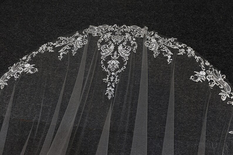 IRIS | Royal Cathedral Lace Veil