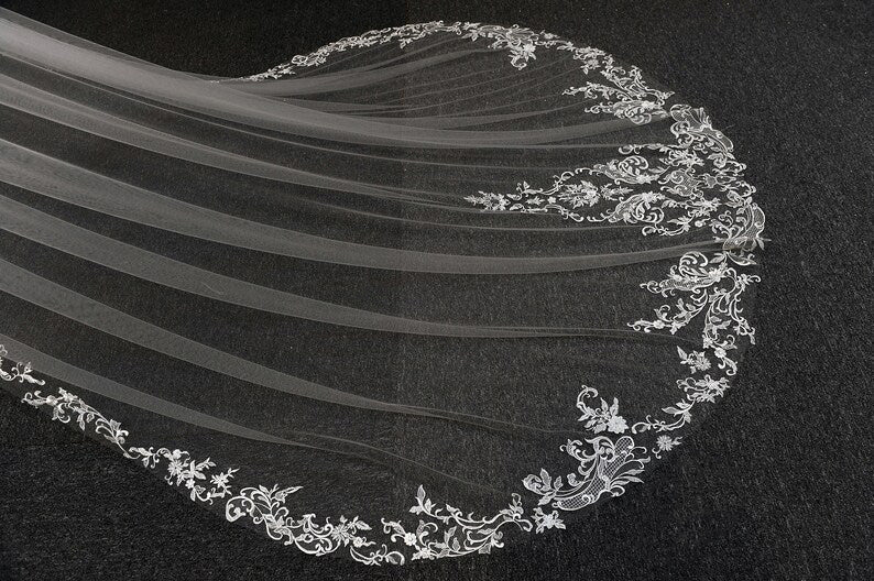 IRIS | Royal Cathedral Lace Veil