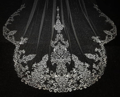 MAEVE | Royal Cathedral Sparkle Scalloped Lace Veil