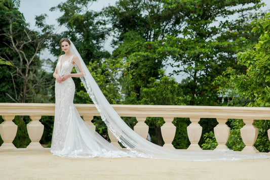RHYA | Royal Cathedral Scalloped Lace Veil