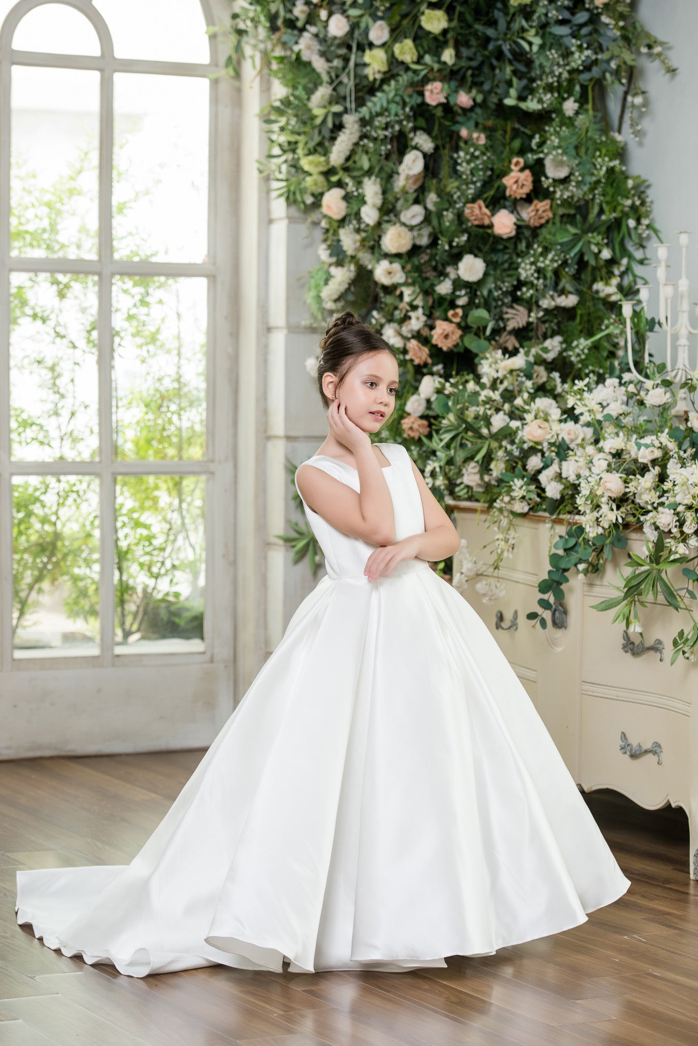 ROSABELLE Lux Flower Girls / Communion Dress