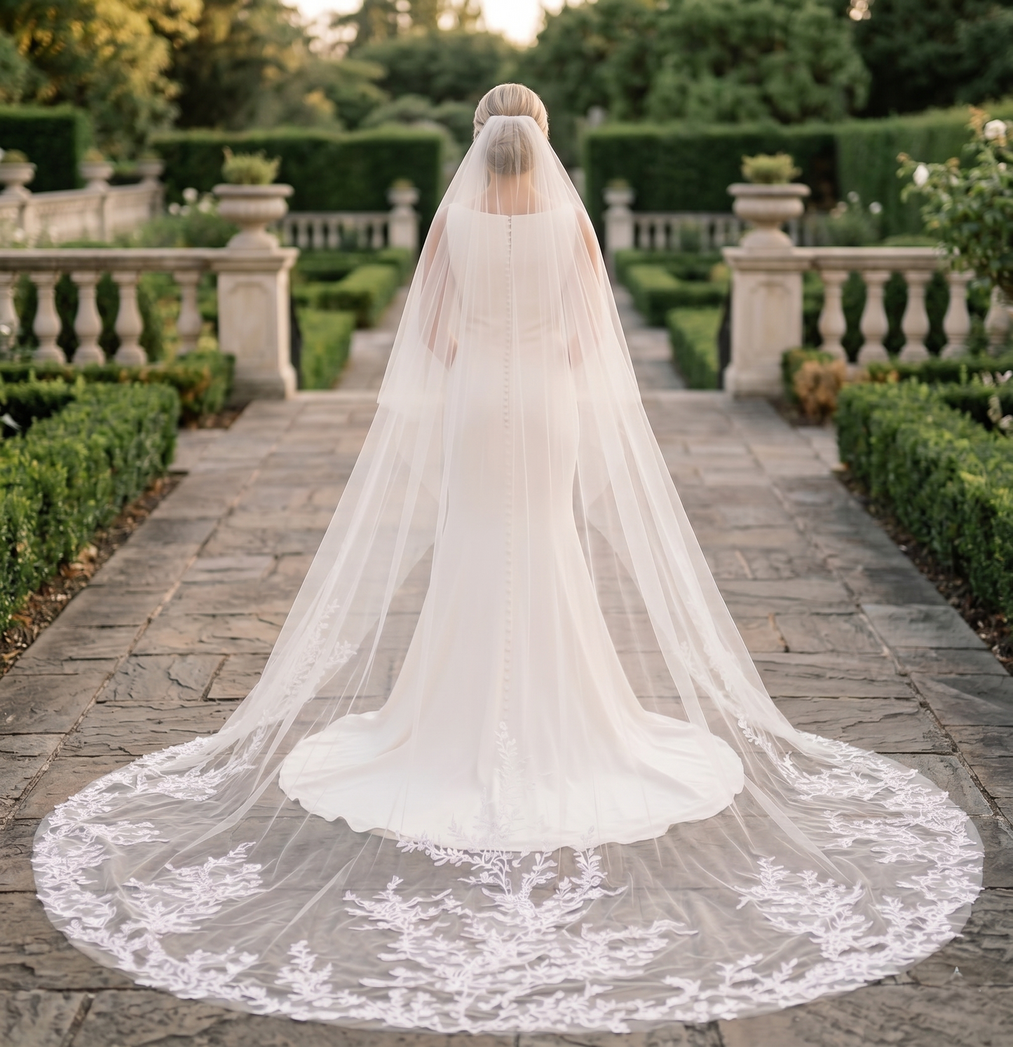 DORIS | Floral Cathedral Lace Veil