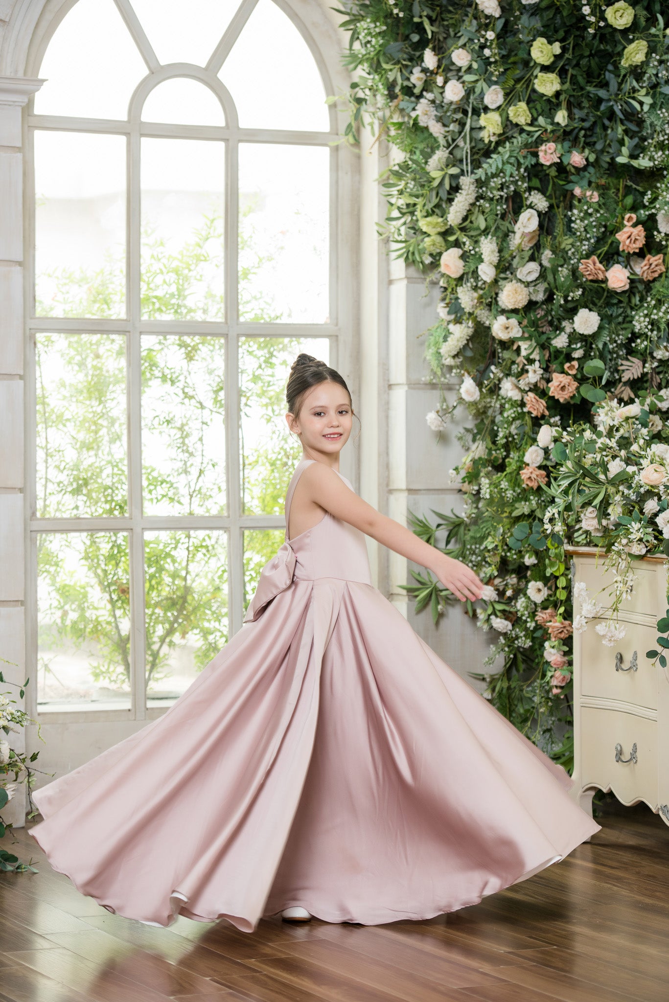 ZINNA Lux Flower Girls / Communion Dress