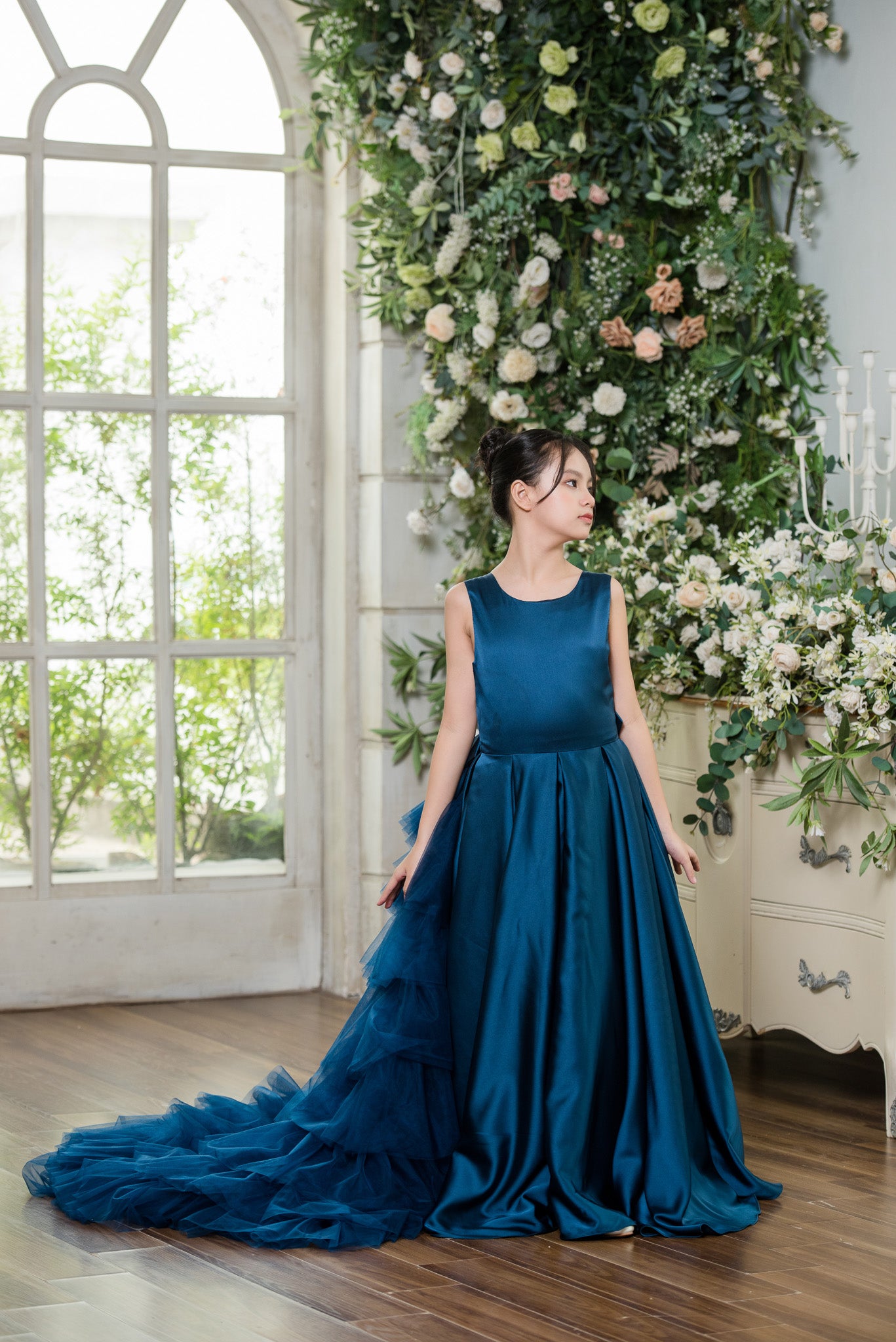 ZINNA Lux Flower Girls / Communion Dress