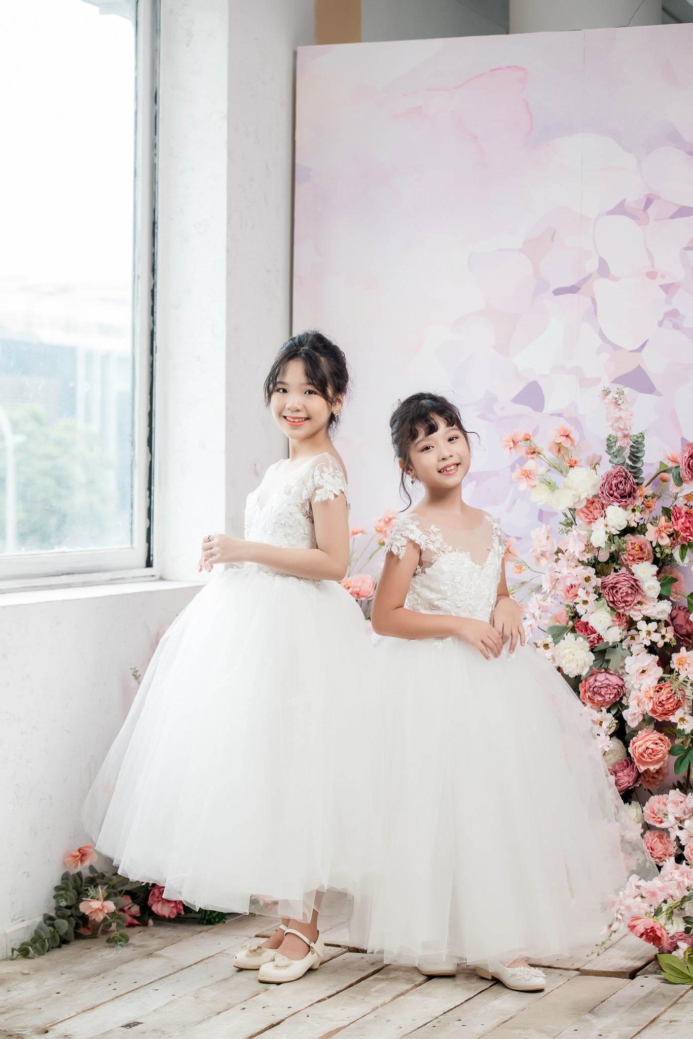 HOLLY Ball Gown Full-length Flower Girl/ Communion Dress – Lace and Tulle