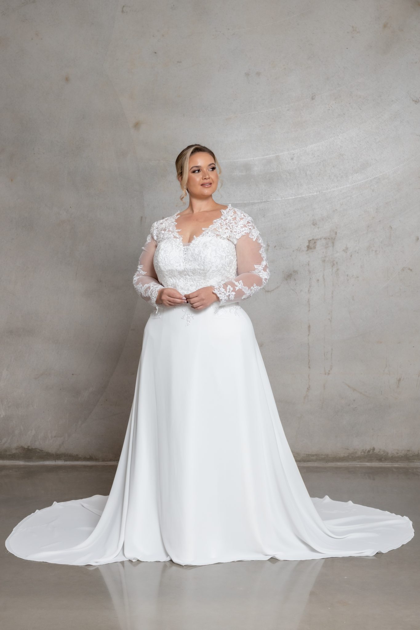 Elopement wedding dress Lacee  Wedding jewellery  Bridal gowns